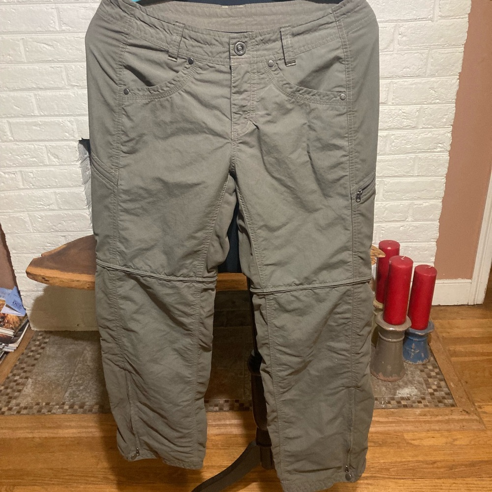Kuhl women’s size 8 Convertible Cargo Pants Size 8